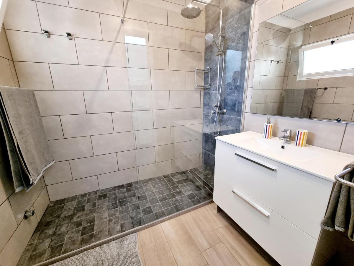 Apartamento Giovanni 09 Playa Roca Коста Тегисе Екстериор снимка